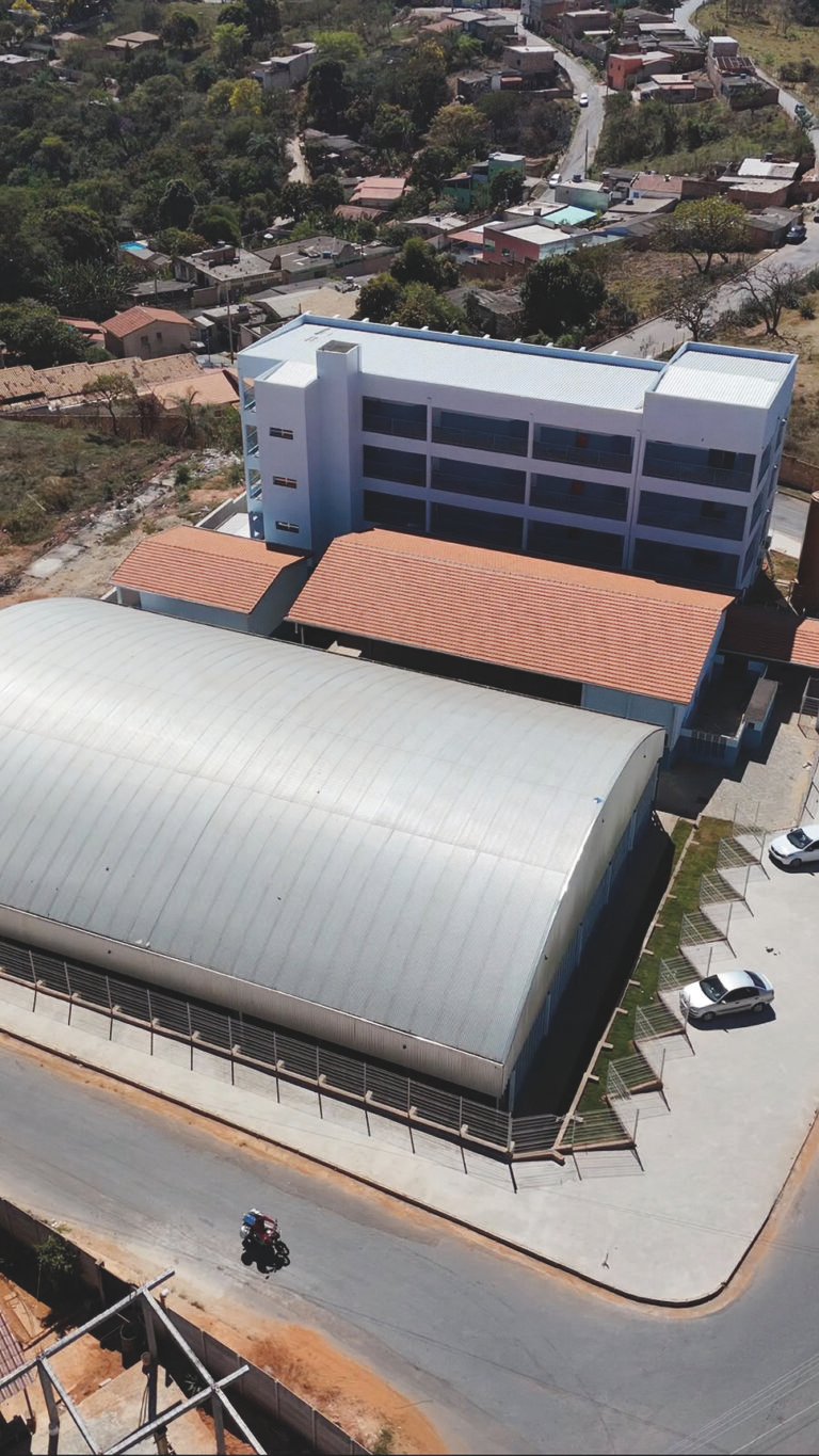 Escola municipal no Marques Industrial é transferida para novo espaço com ampla estrutura